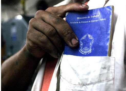 FIM DA CLT: TERCEIRIZAÇÃO GERAL É APROVADA